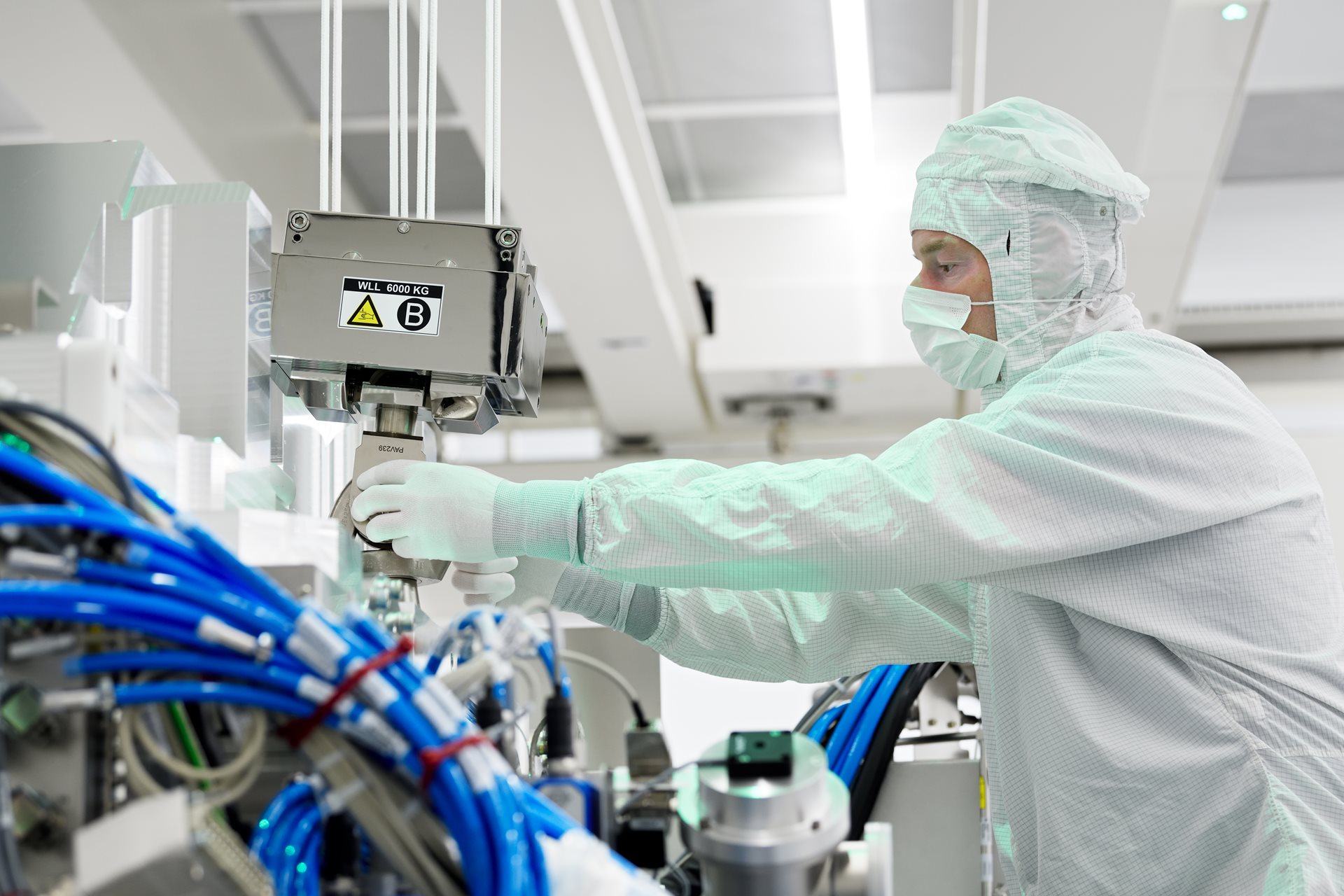 ASML cleanroom assembly